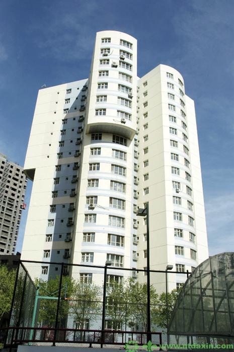 南門(mén)國(guó)際城F1高層住宅樓（新疆建筑工程天山獎(jiǎng)、江蘇省省外“揚(yáng)子杯”）